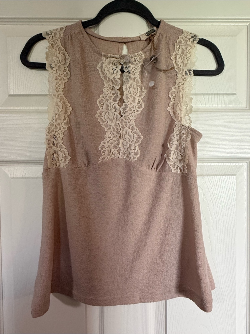 gimmicks by BKE Taupe Sleeveless Lace-Trim Camisole